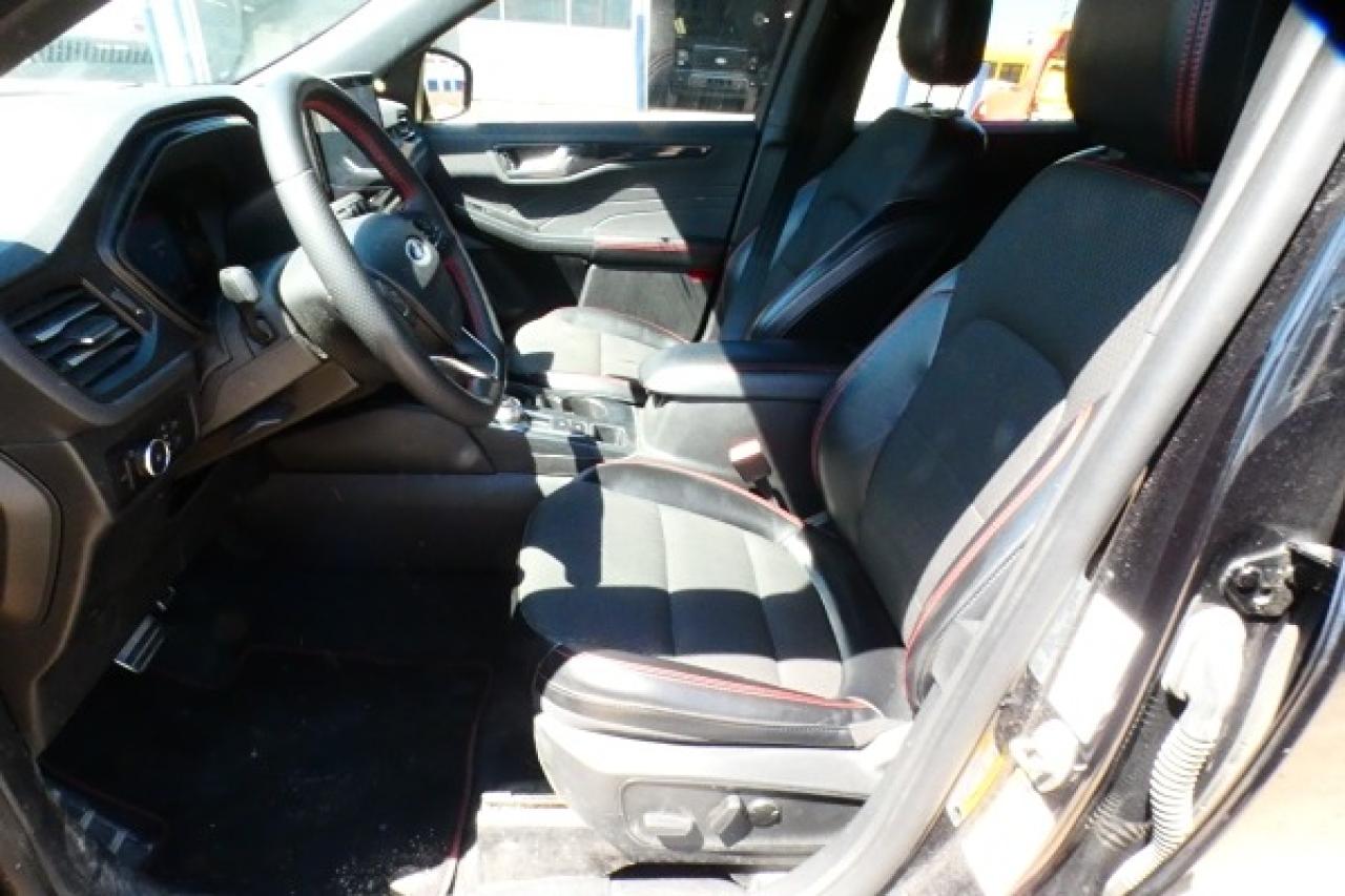 2023 Ford Escape ST-Line Select AWD w/Htd L.wrap, NAV, BUC - Photo #11