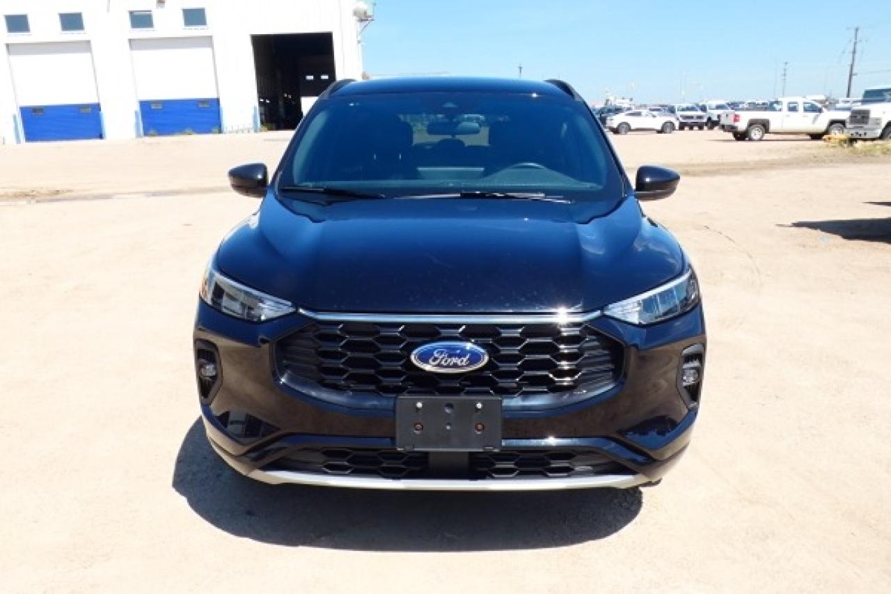 2023 Ford Escape ST-Line Select AWD w/Htd L.wrap, NAV, BUC - Photo #3