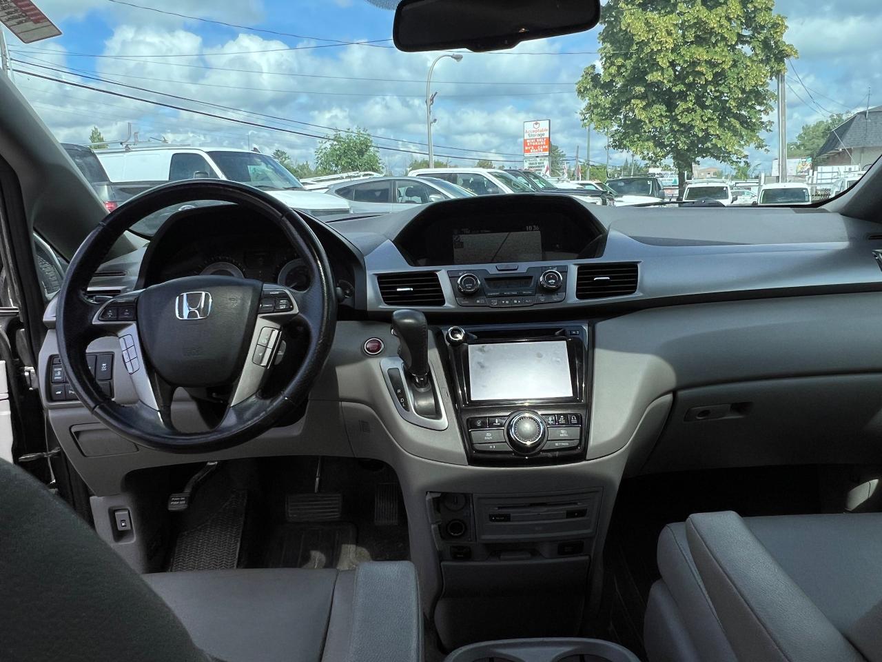2016 Honda Odyssey Touring - Photo #13