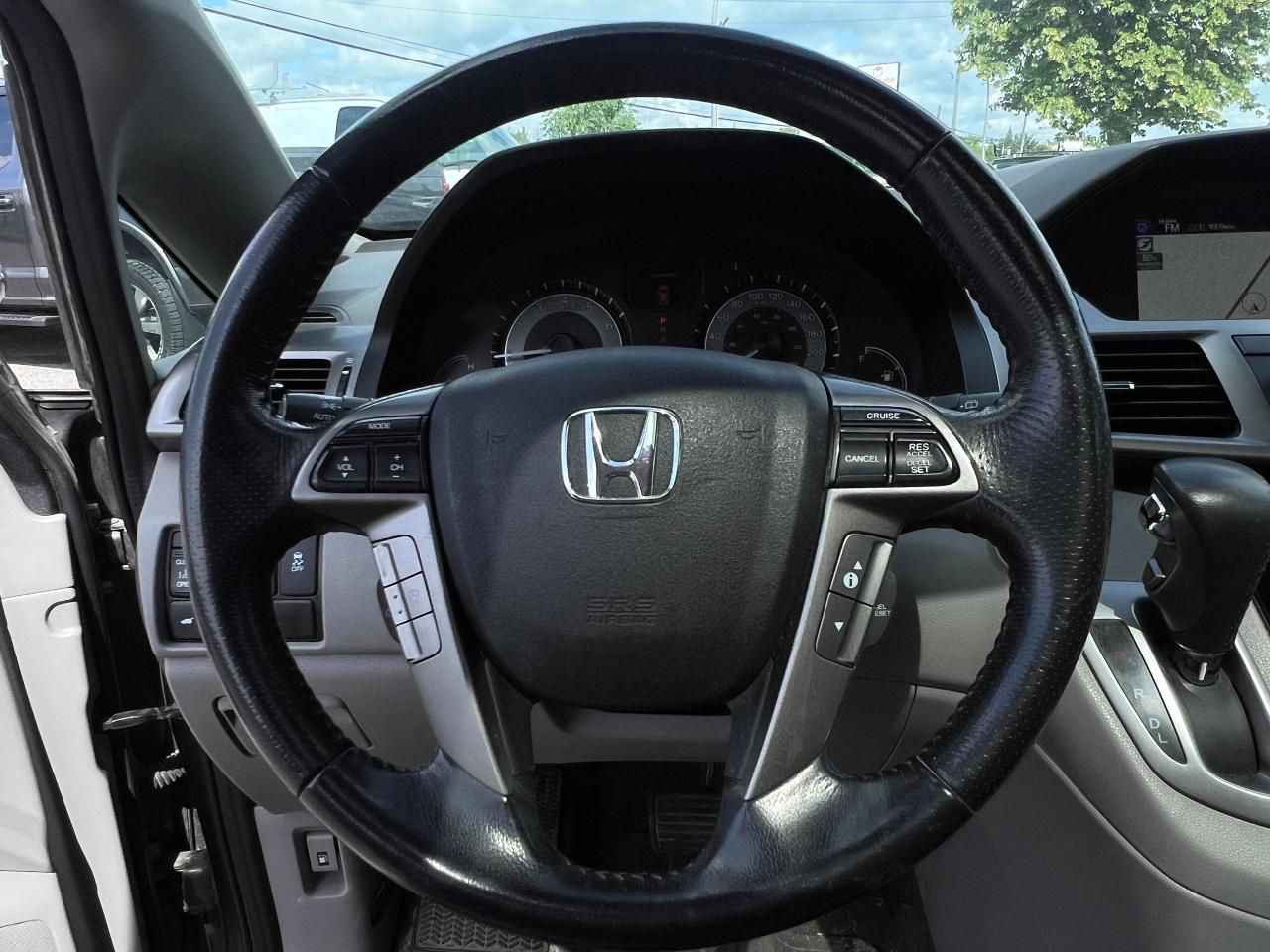 2016 Honda Odyssey Touring - Photo #14