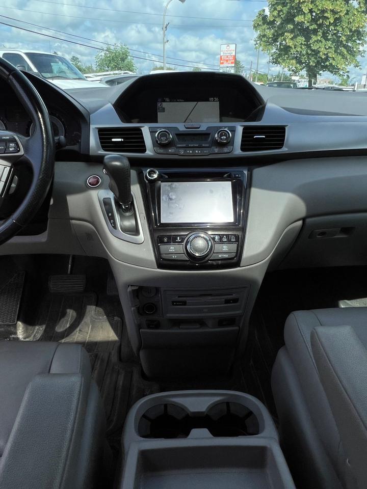 2016 Honda Odyssey Touring - Photo #15