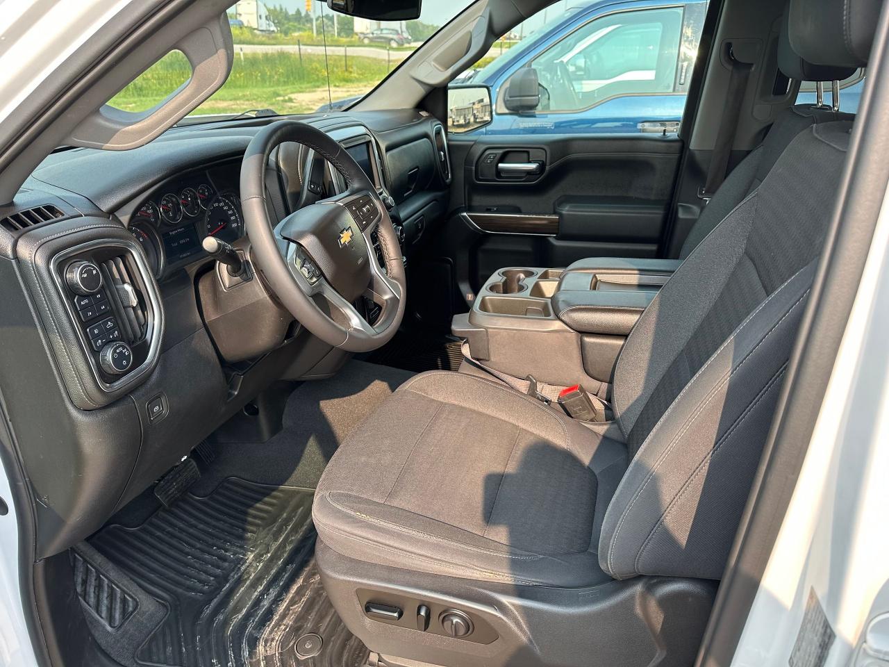 2019 Chevrolet Silverado 1500 LT Photo5