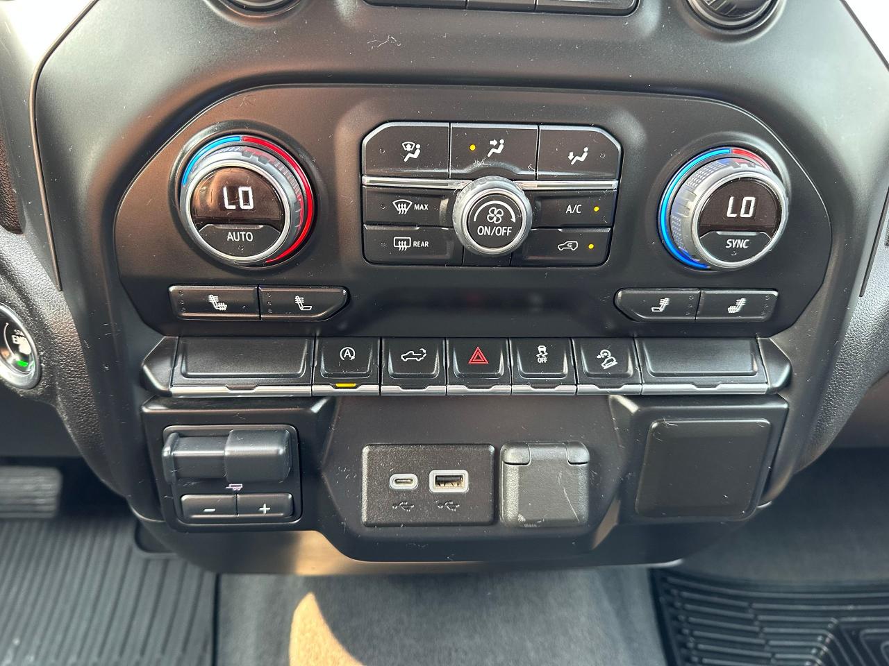 2019 Chevrolet Silverado 1500 LT Photo5