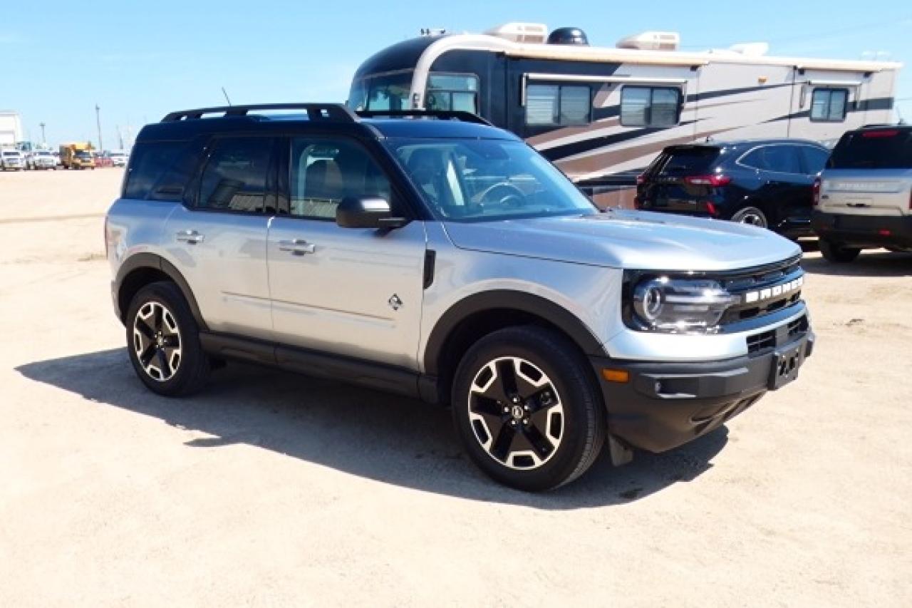 2023 Ford Bronco Sport Outer Banks 4x4 w/Htd cloth, BUC - Photo #4