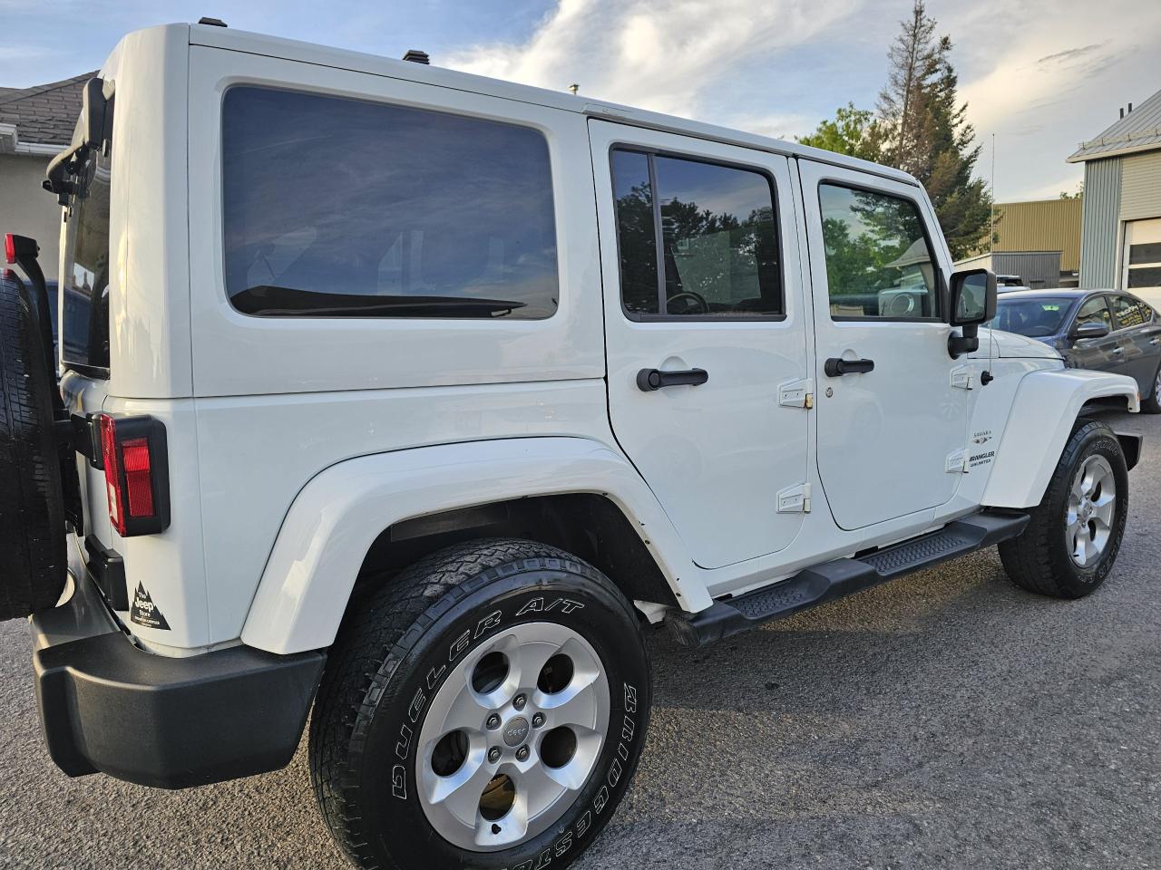 2017 Jeep Wrangler 4WD 4dr Sahara, Auto, Power Options, A/C, 93 km Photo3
