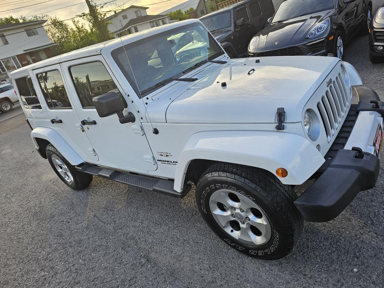 2017 Jeep Wrangler 4WD 4dr Sahara, Auto, Power Options, A/C, 93 km Photo2