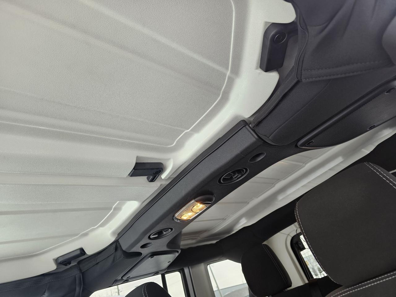 2017 Jeep Wrangler 4WD 4dr Sahara, Auto, Power Options, A/C, 93 km Photo