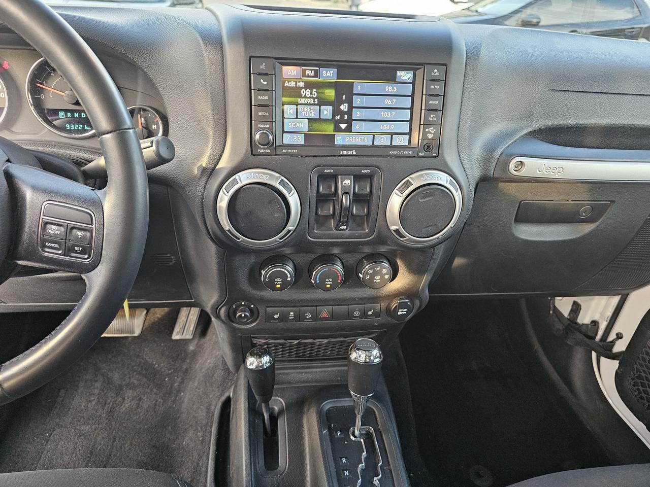 2017 Jeep Wrangler 4WD 4dr Sahara, Auto, Power Options, A/C, 93 km Photo
