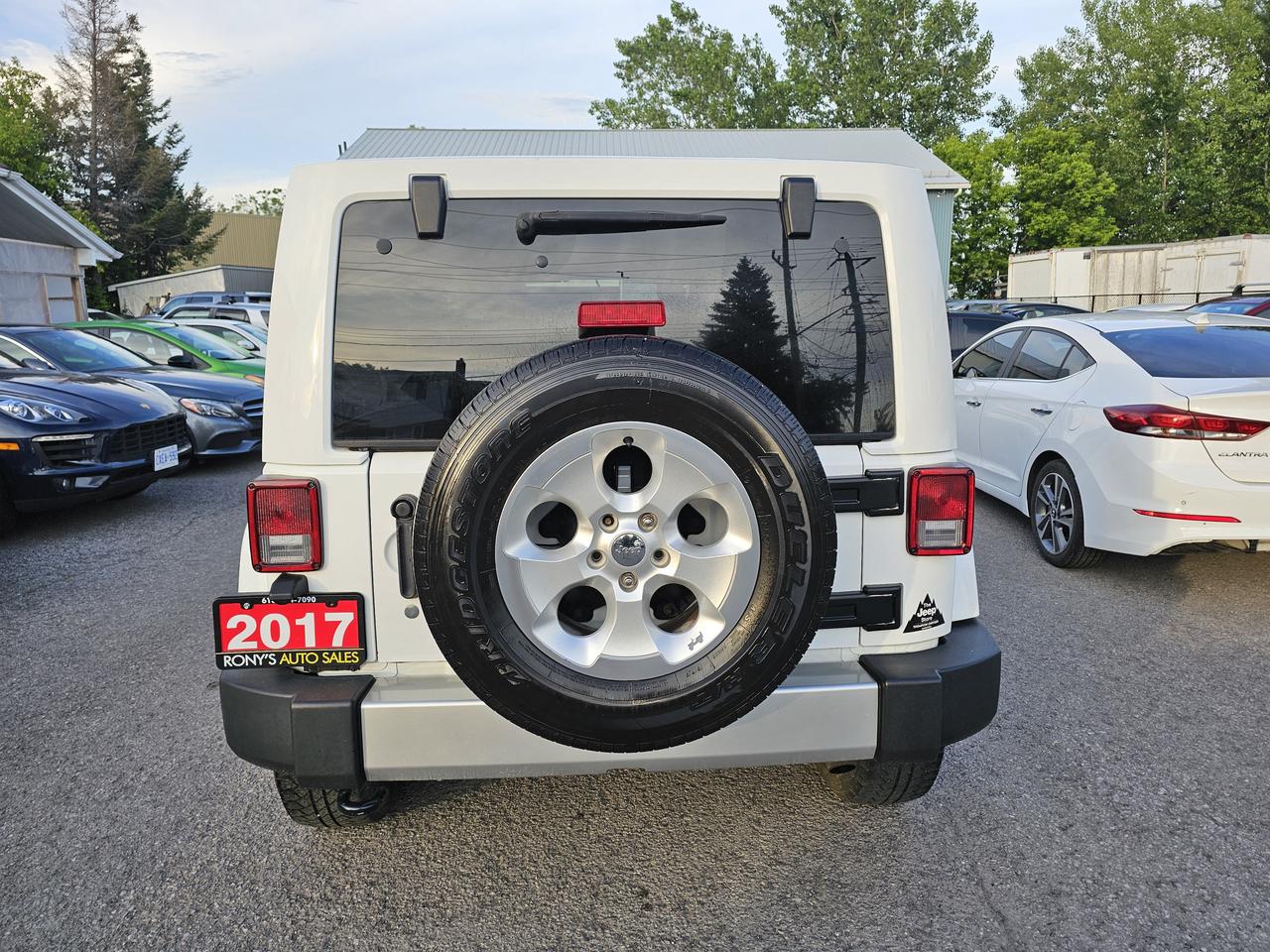 2017 Jeep Wrangler 4WD 4dr Sahara, Auto, Power Options, A/C, 93 km Photo4