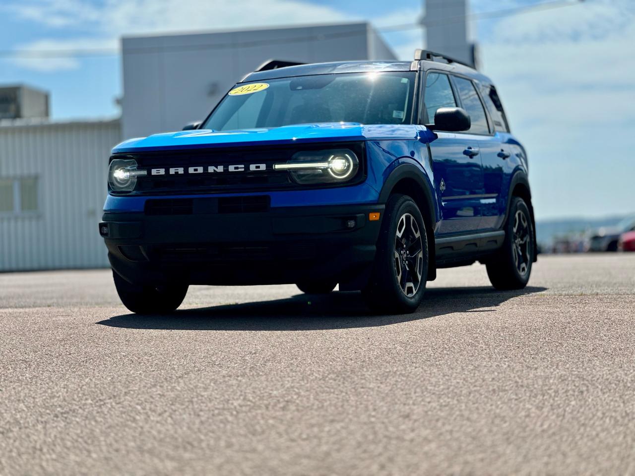 2022 Ford Bronco Sport OUTER BANKS 4WD W/ 1 OWNER/ DEALER MAINTAINED Photo2