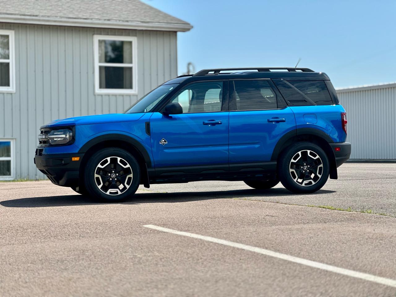 2022 Ford Bronco Sport OUTER BANKS 4WD W/ 1 OWNER/ DEALER MAINTAINED Photo