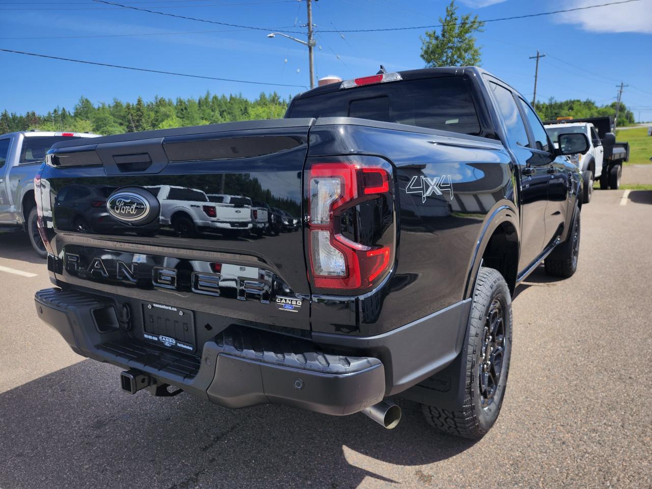 2025 Ford Ranger LARIAT 4WD SuperCrew 5' Box Photo5