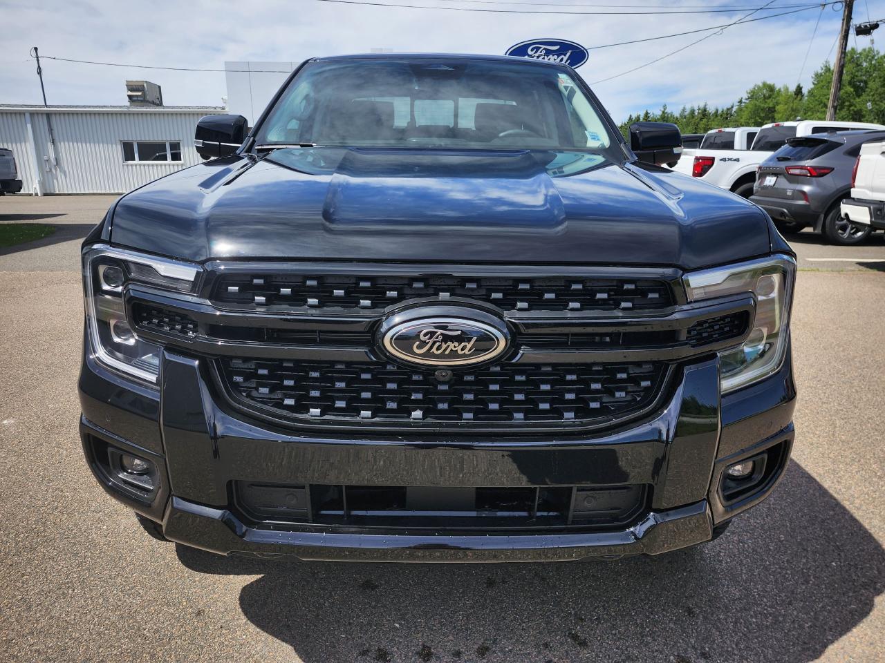 2025 Ford Ranger LARIAT 4WD SuperCrew 5' Box Photo5