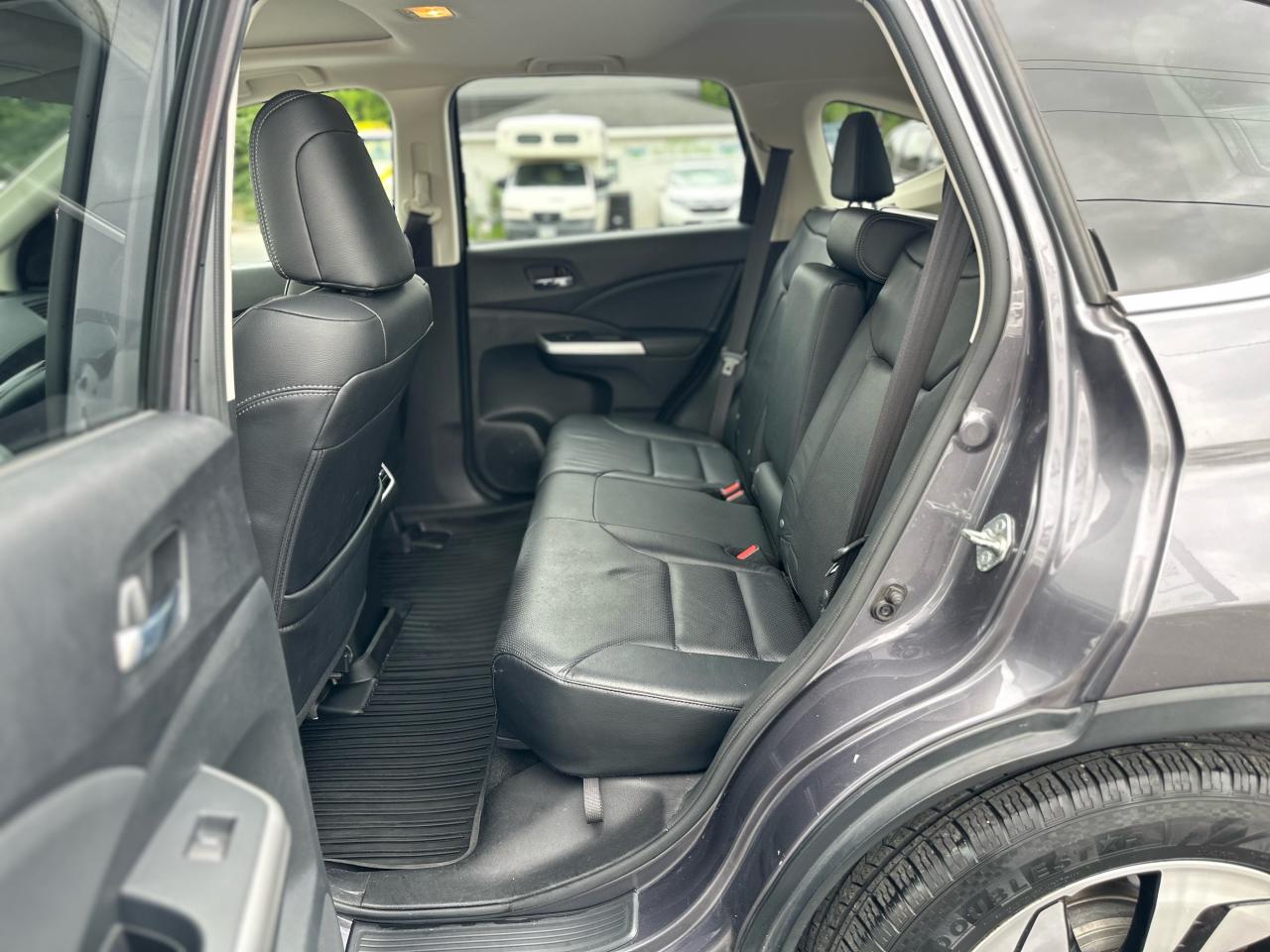 2015 Honda CR-V Touring - Certified/Clean Photo15