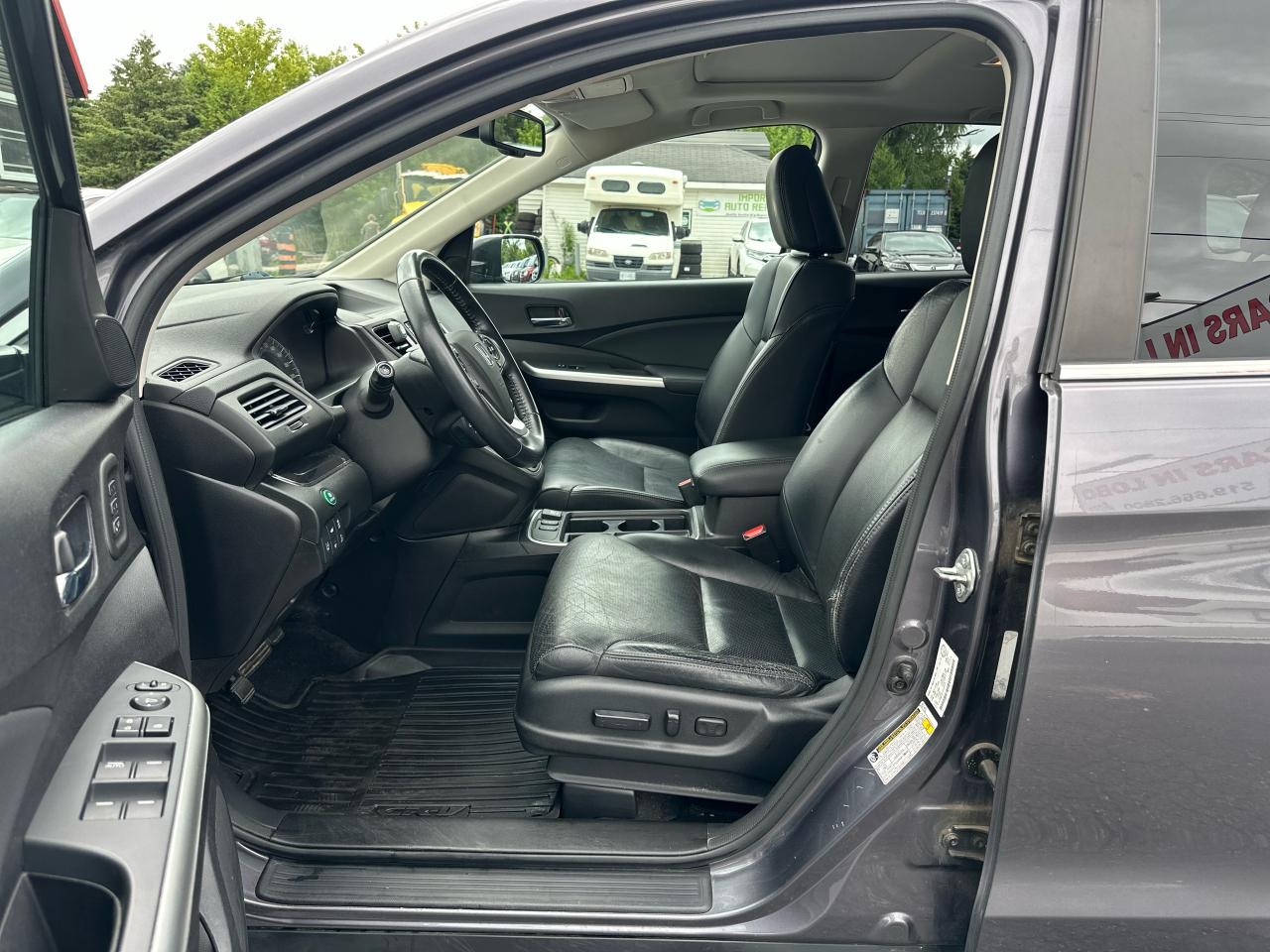 2015 Honda CR-V Touring - Certified/Clean Photo10