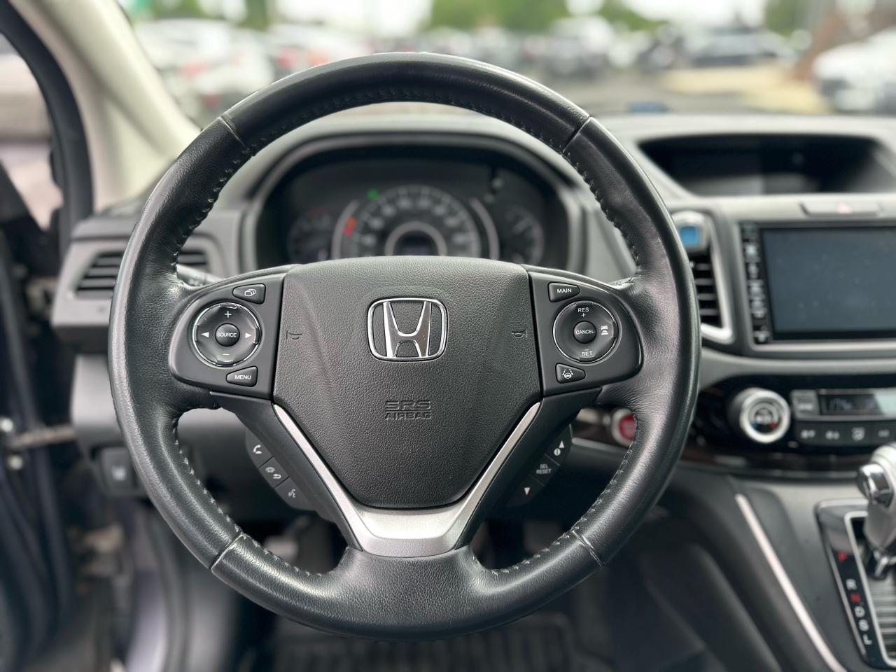 2015 Honda CR-V Touring - Certified/Clean Photo18