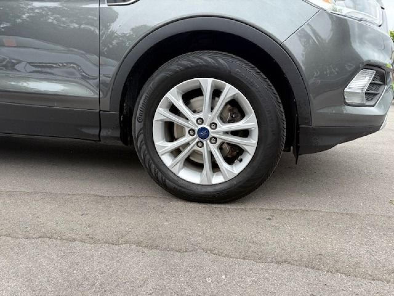 2017 Ford Escape SE - Photo #5