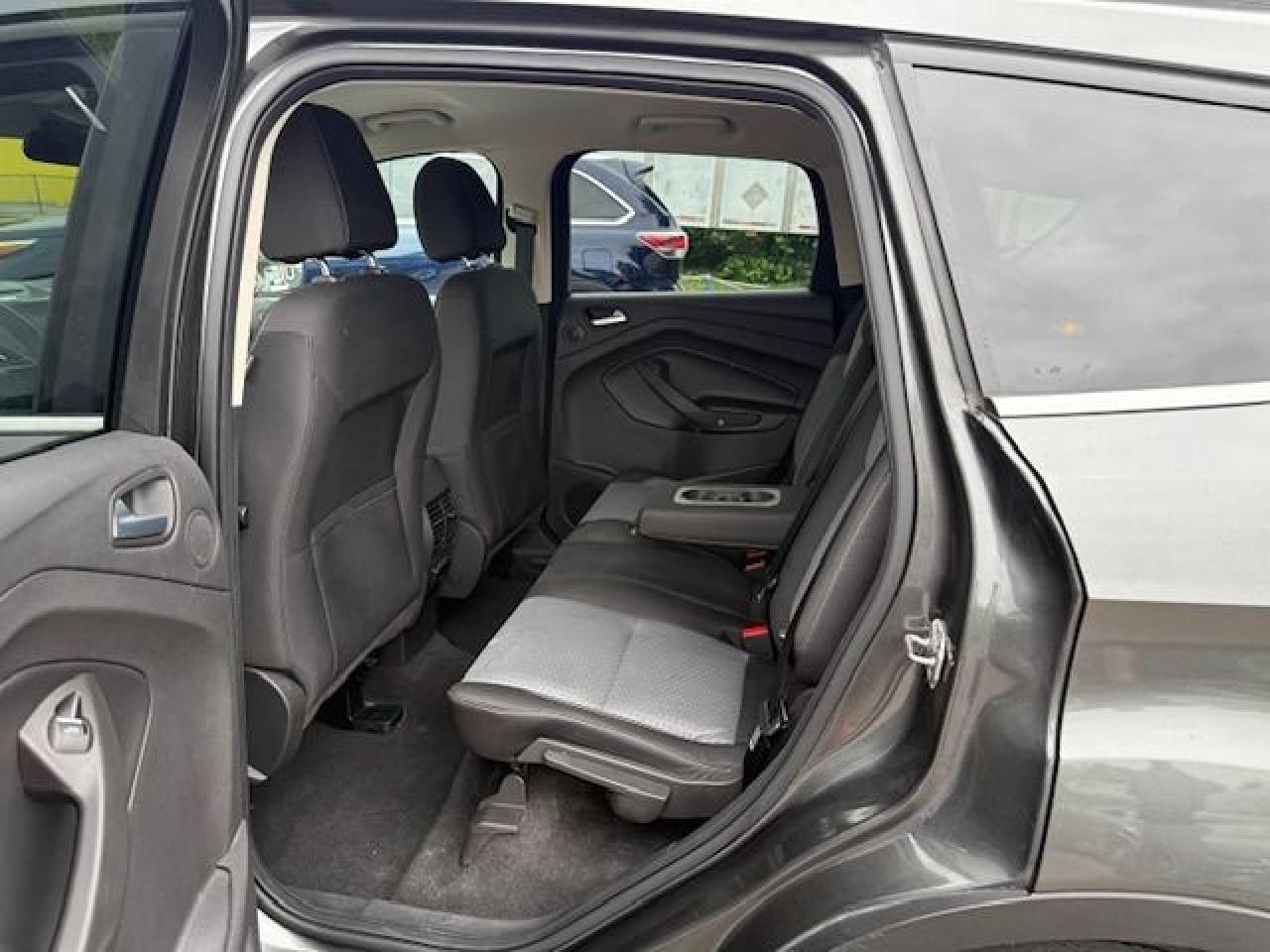 2017 Ford Escape SE - Photo #9