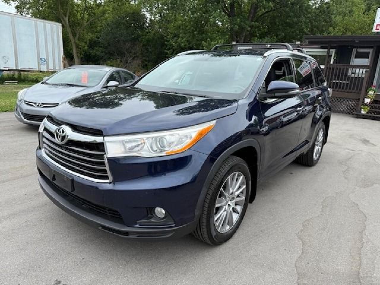 Used 2014 Toyota Highlander XLE for sale in Oshawa, ON