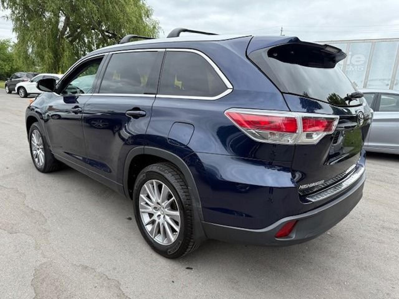 2014 Toyota Highlander XLE - Photo #3