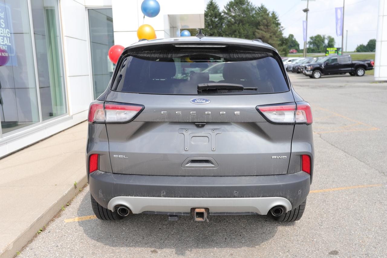 2021 Ford Escape SEL AWD Photo4