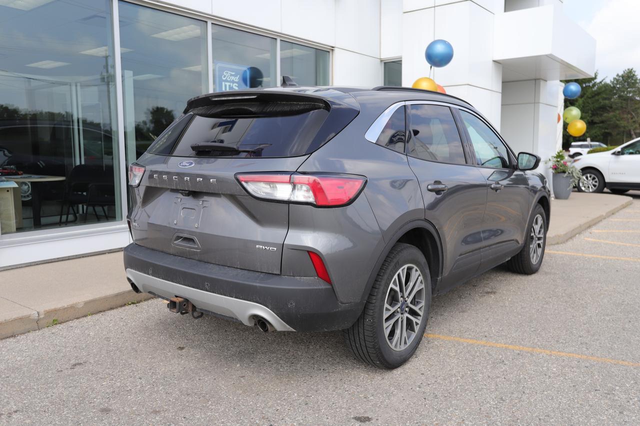 2021 Ford Escape SEL AWD Photo3