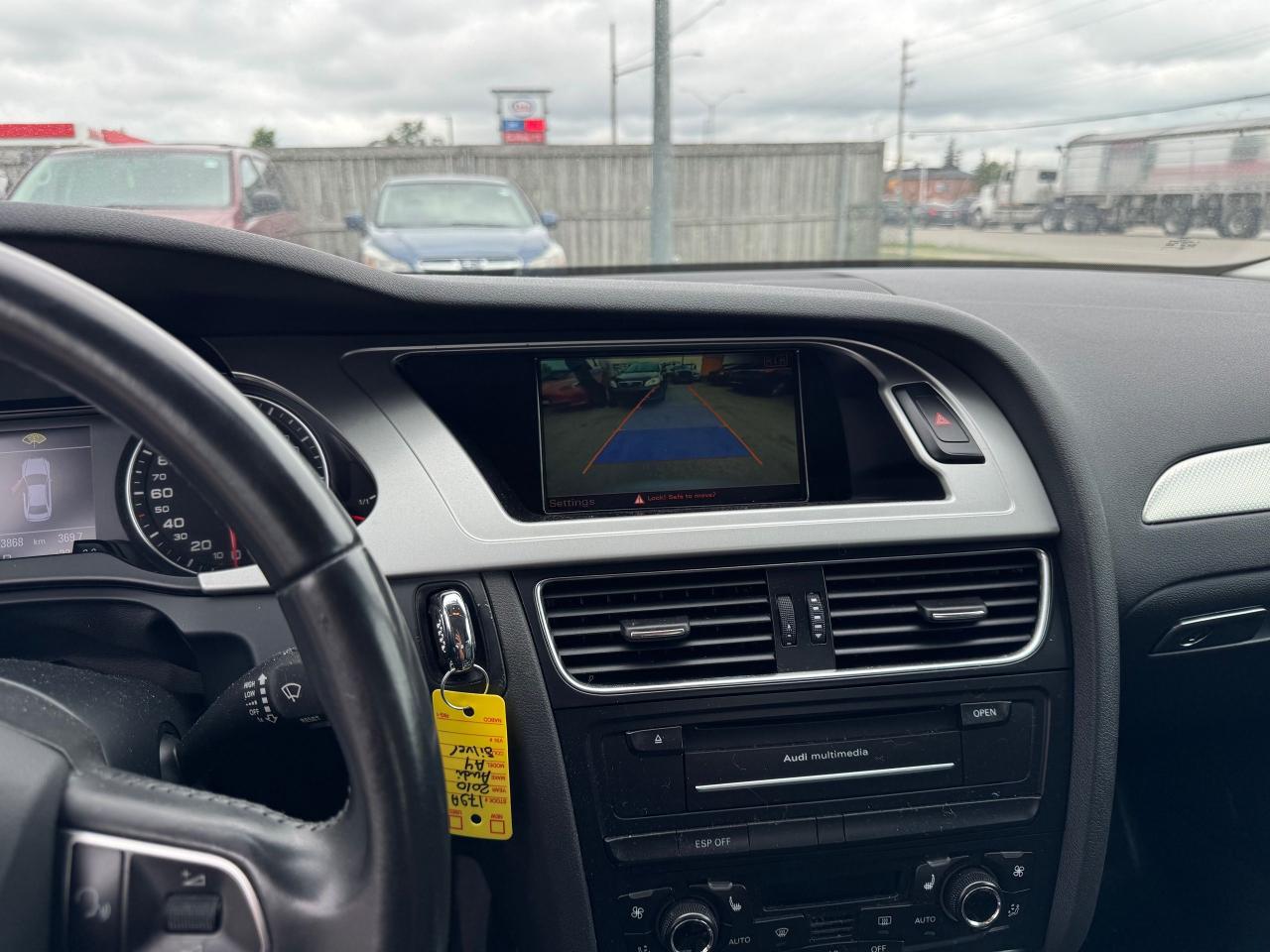 2010 Audi A4 2.0T PREMIUM - Photo #14