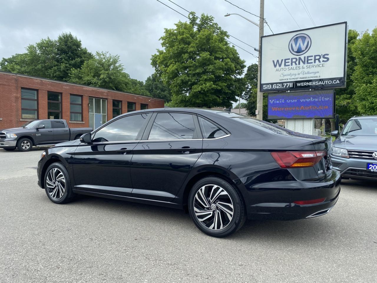 2019 Volkswagen Jetta 1.4T SEL PREMIUM 8A - Photo #2