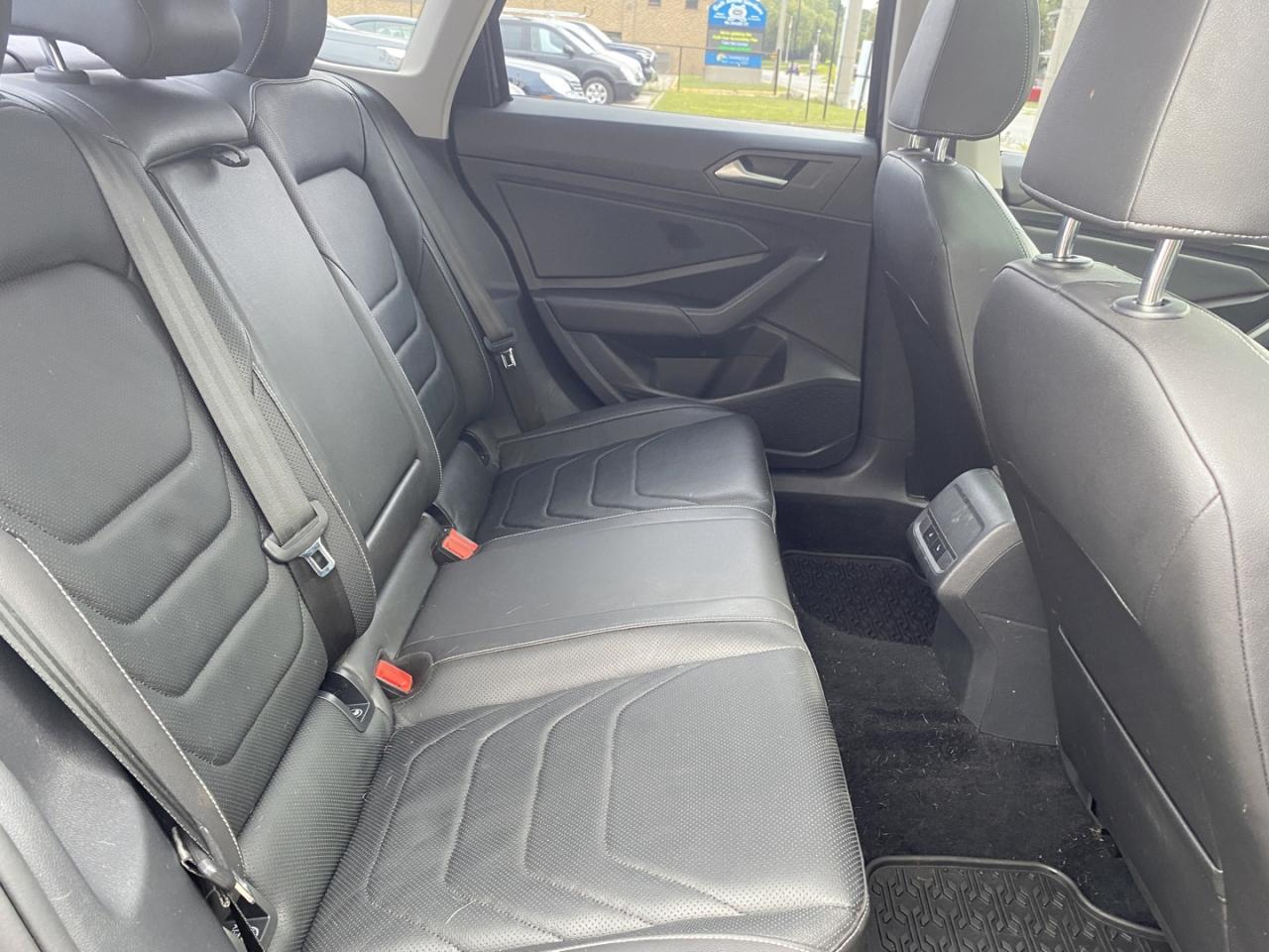 2019 Volkswagen Jetta 1.4T SEL PREMIUM 8A - Photo #9