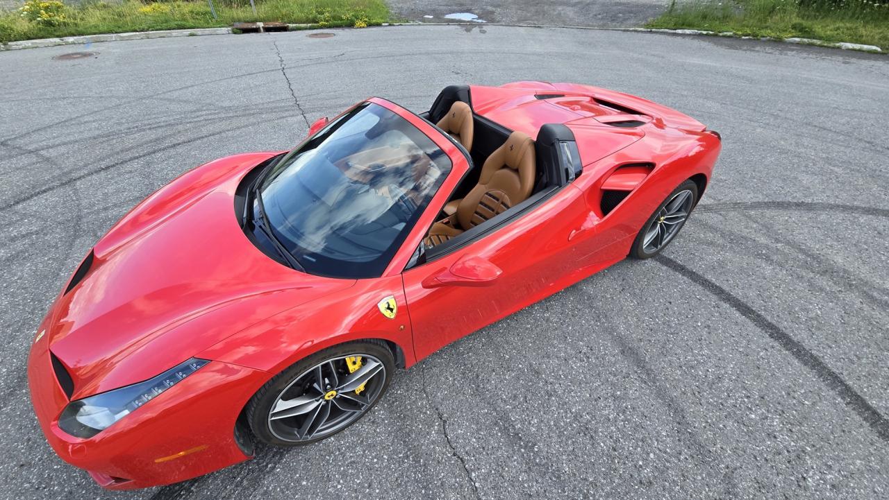 2017 Ferrari 488 Spider Spider - Photo #9