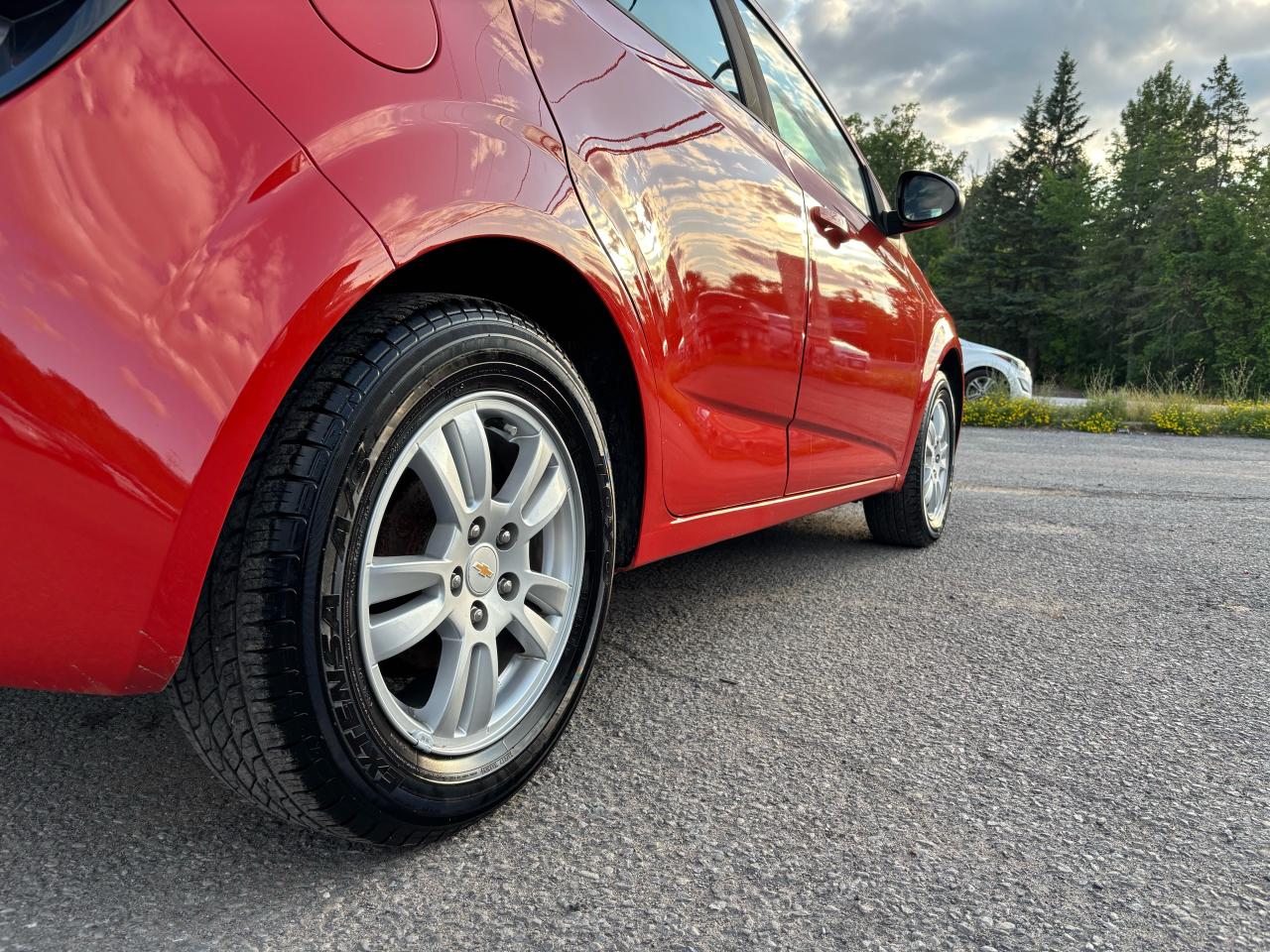 2012 Chevrolet Sonic LS - Photo #5