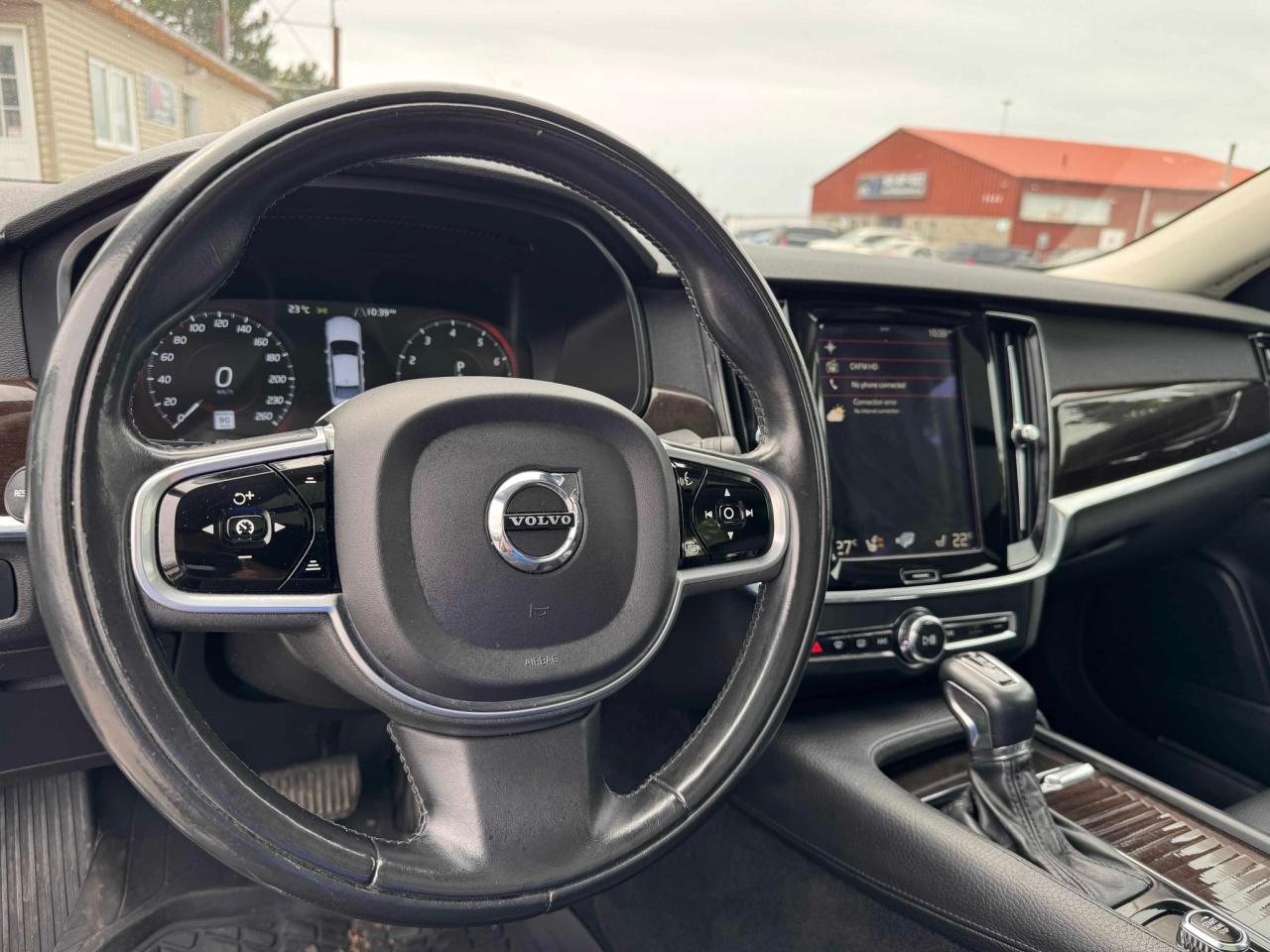 2018 Volvo S90 T5 AWD Momentum - Photo #11