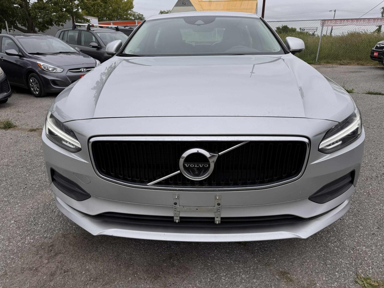 2018 Volvo S90 T5 AWD Momentum - Photo #2