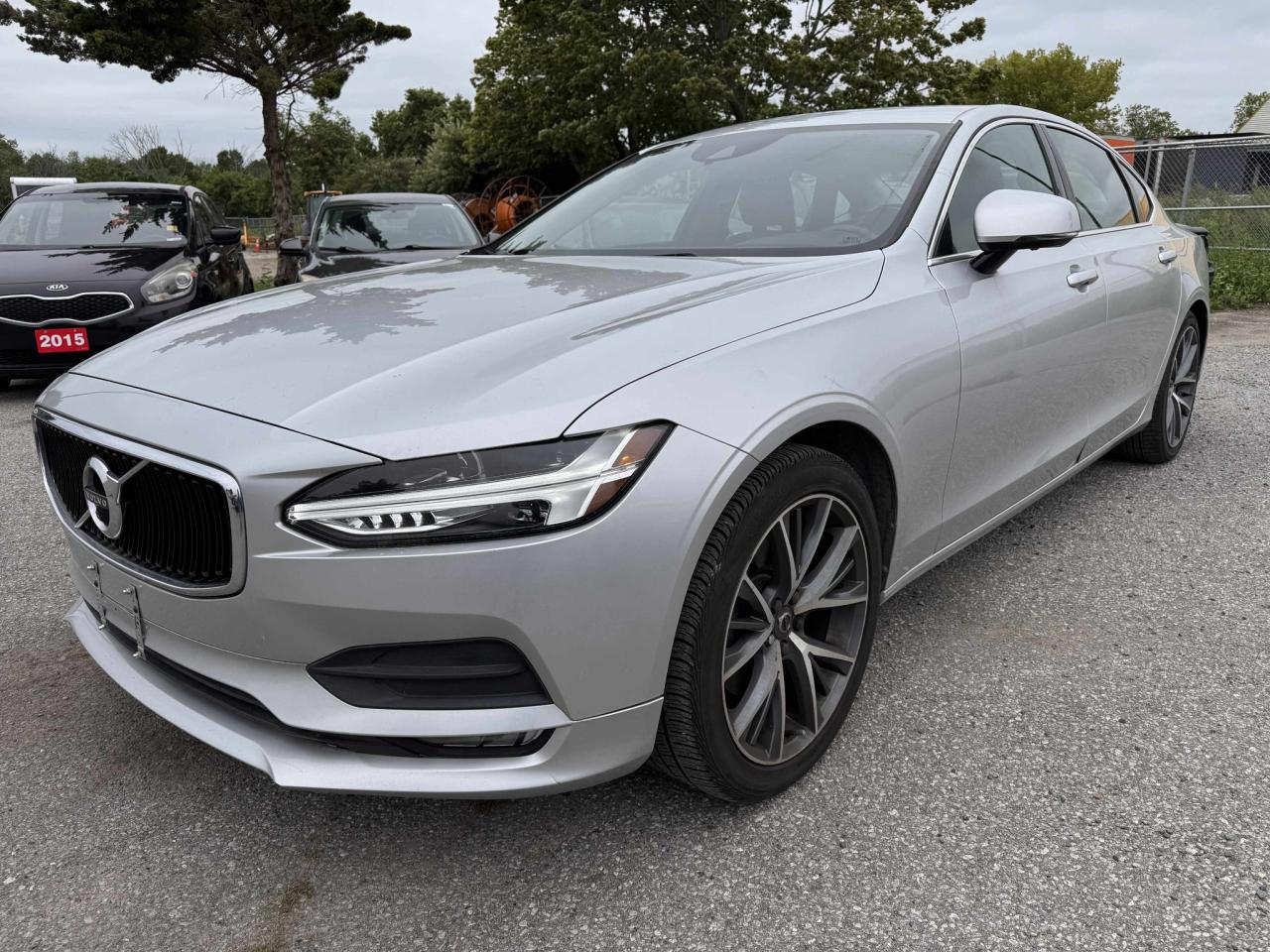2018 Volvo S90 T5 AWD Momentum - Photo #3