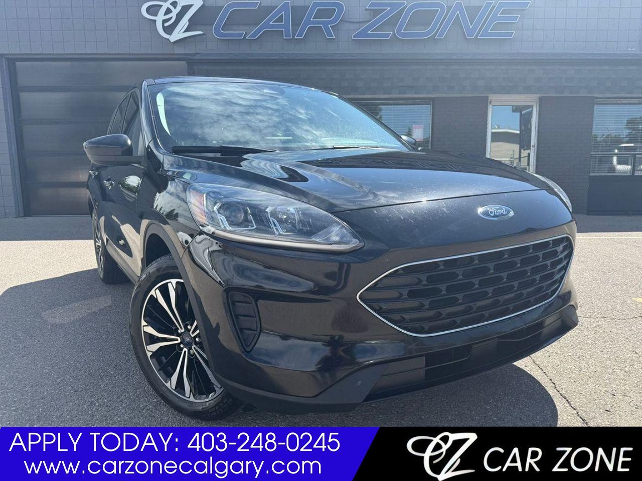 Used 2022 Ford Escape SE Hybrid AWD for sale in Calgary, AB