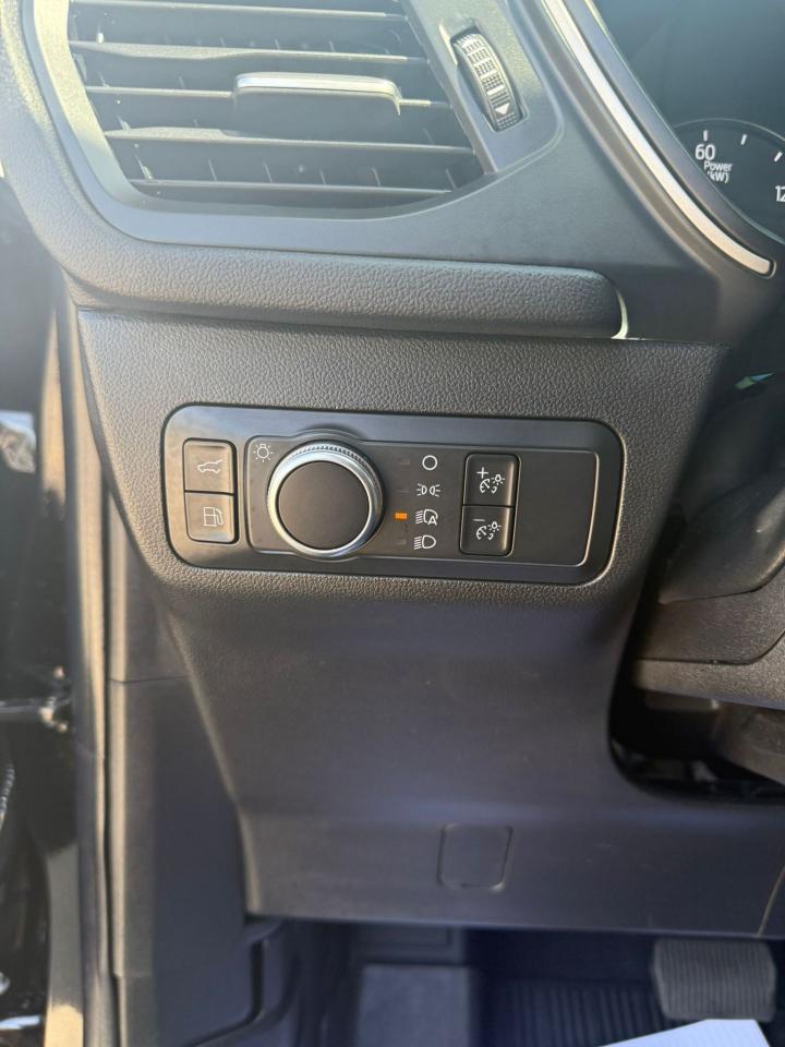 2022 Ford Escape SE Hybrid AWD - Photo #19