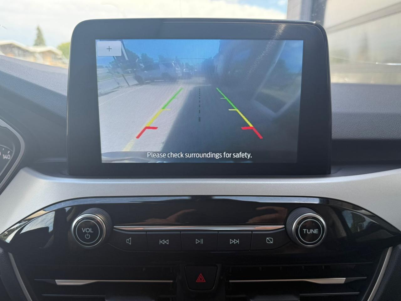 2022 Ford Escape SE Hybrid AWD - Photo #22