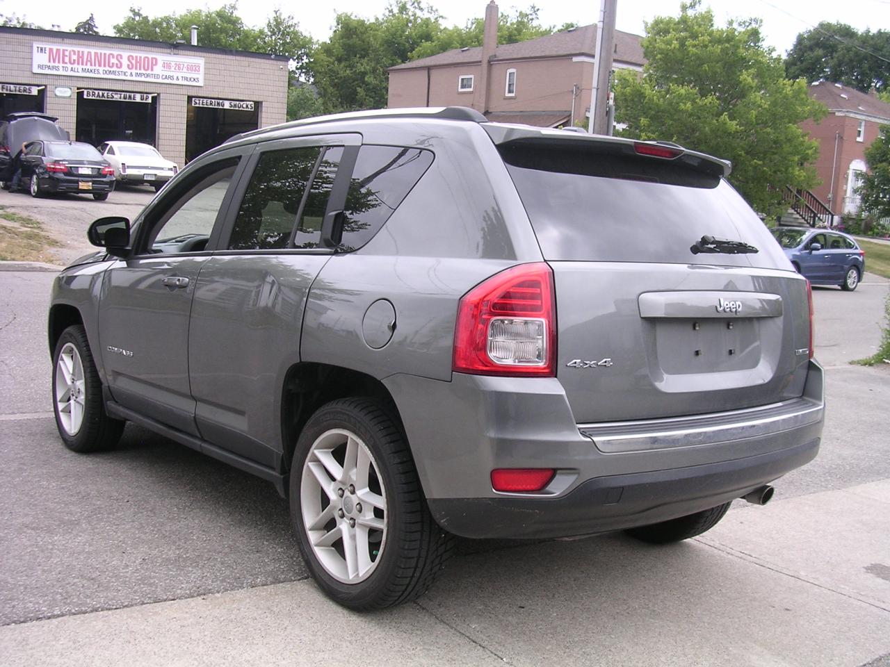 2012 Jeep Compass LIMITED - Photo #5