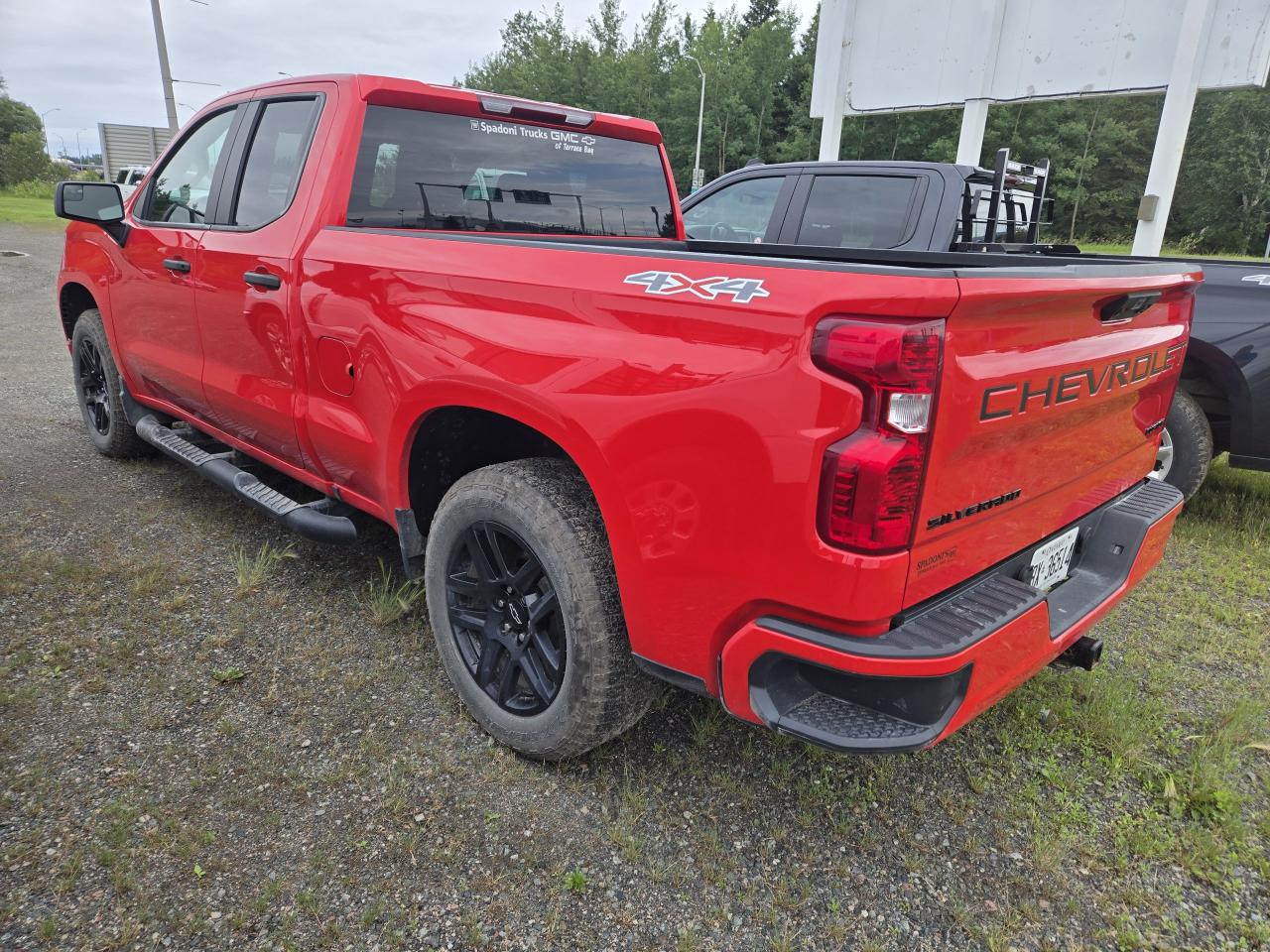 2023 Chevrolet Silverado 1500 4WD Double Cab 147" Custom - Photo #6