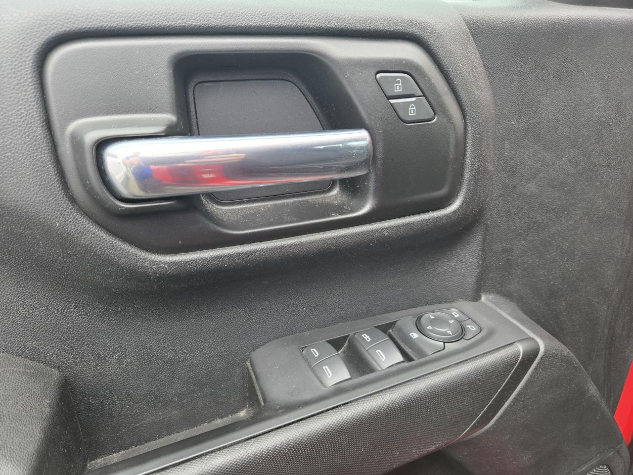 2023 Chevrolet Silverado 1500 4WD Double Cab 147" Custom - Photo #16