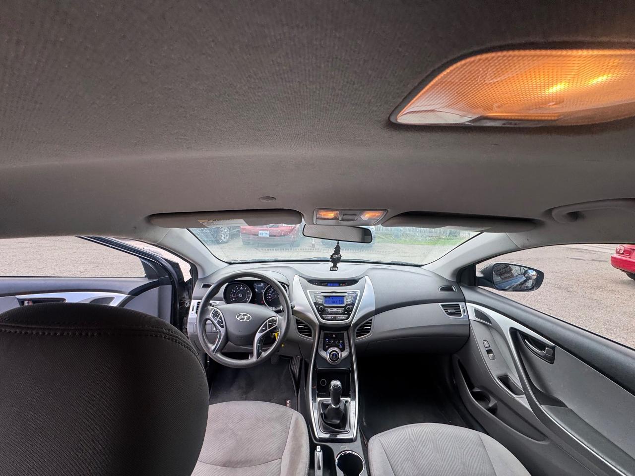2013 Hyundai Elantra GL - Photo #13