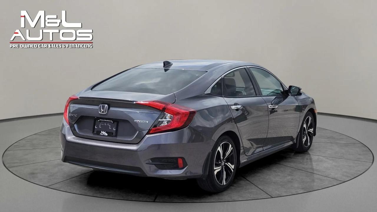 2016 Honda Civic 4dr CVT Touring - Photo #5