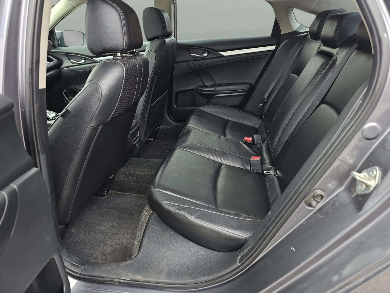 2016 Honda Civic 4dr CVT Touring - Photo #17