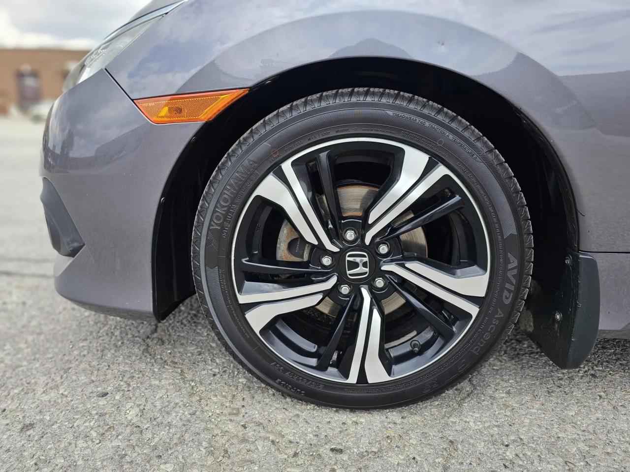 2016 Honda Civic 4dr CVT Touring - Photo #20