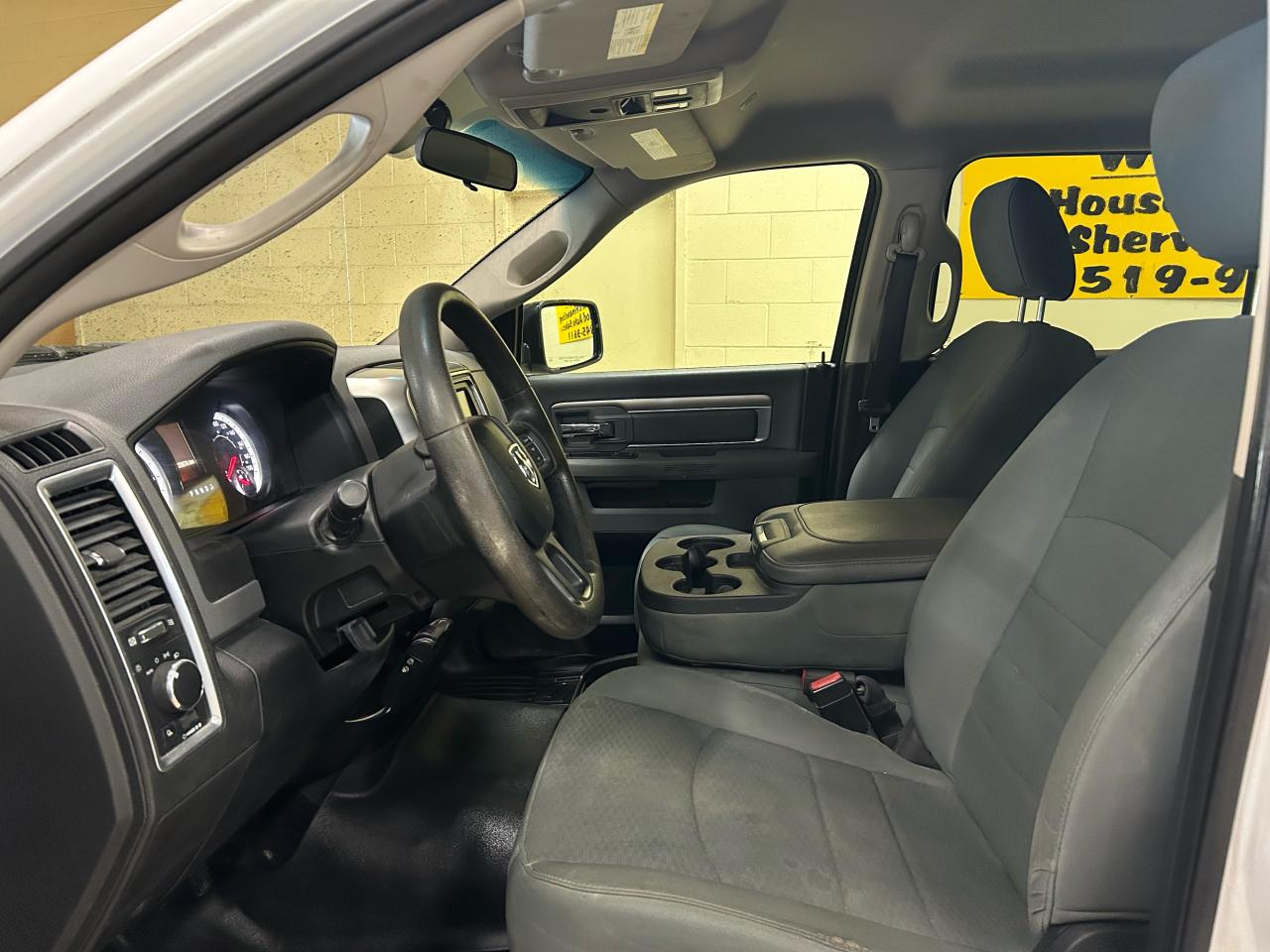 2017 RAM 1500 SLT - Photo #11
