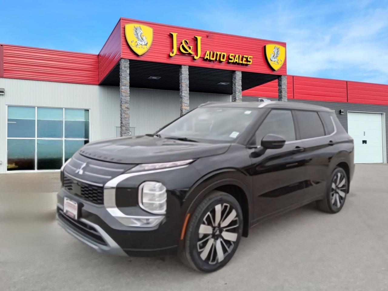 Used 2025 Mitsubishi Outlander SEL for sale in Brandon, MB