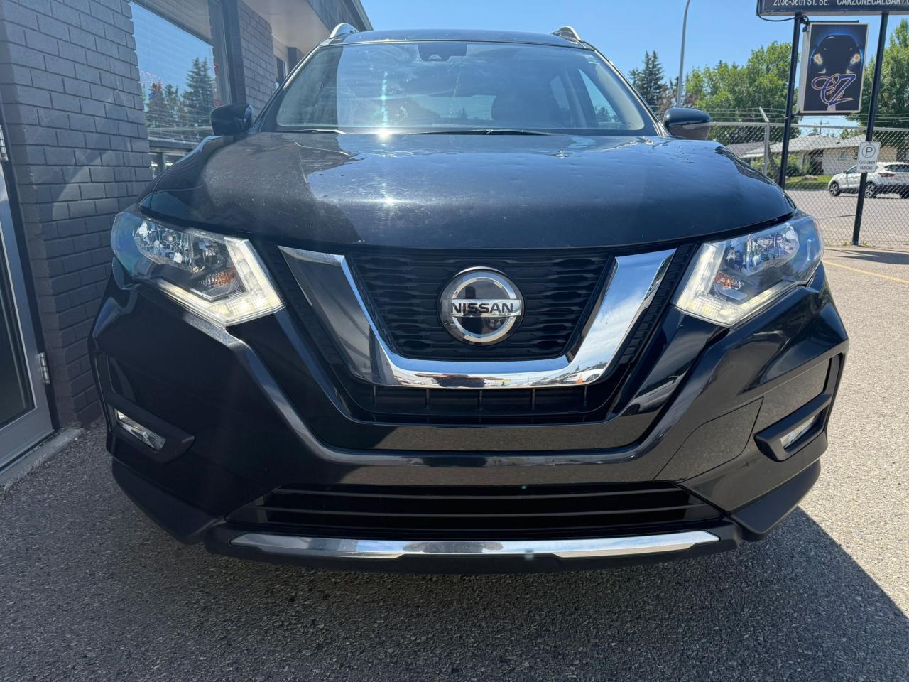 2019 Nissan Rogue SV AWD | **HAIL SALE** | Low KMs | Clean Carfax - Photo #5