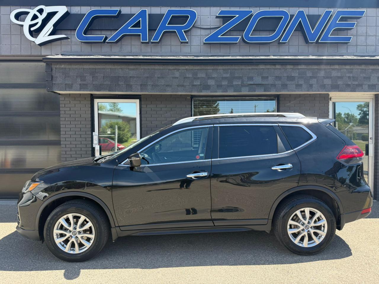2019 Nissan Rogue SV AWD | **HAIL SALE** | Low KMs | Clean Carfax - Photo #8