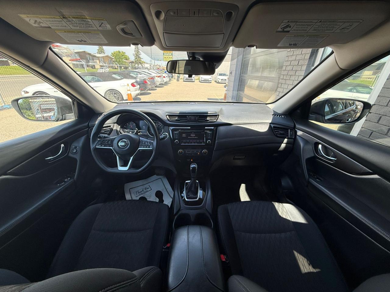 2019 Nissan Rogue SV AWD | **HAIL SALE** | Low KMs | Clean Carfax - Photo #13