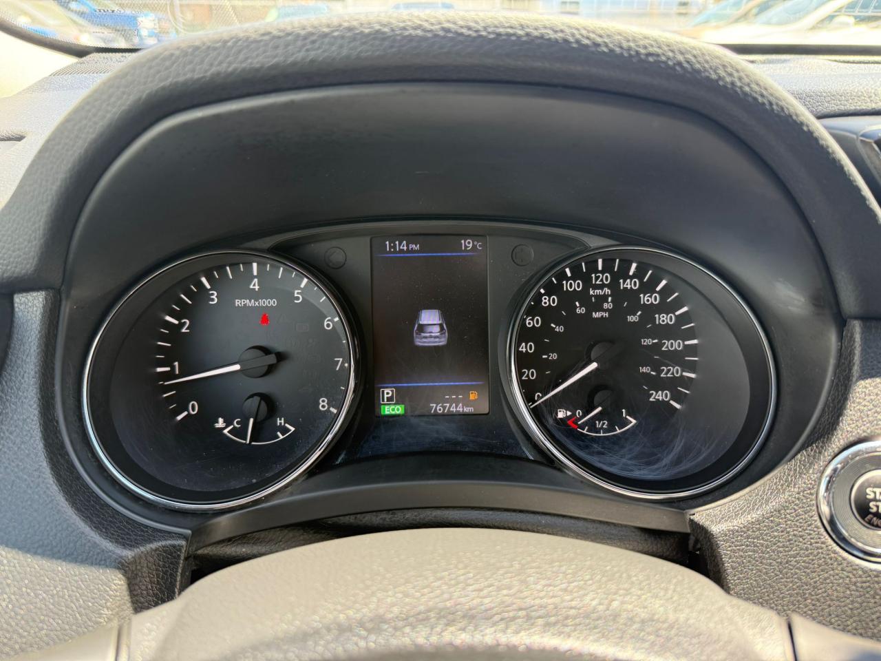2019 Nissan Rogue SV AWD | **HAIL SALE** | Low KMs | Clean Carfax - Photo #21